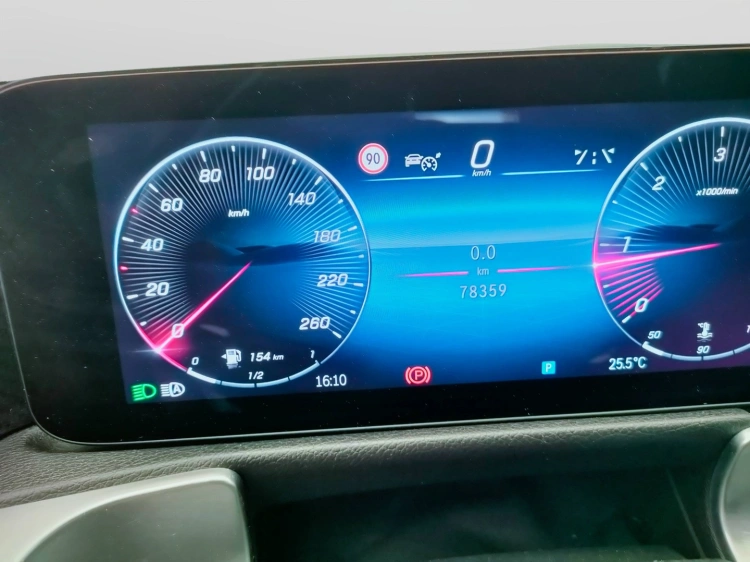 19 - Mercedes-Benz GLB 200 d AMG Line Advanced Plus auto