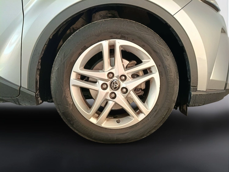 21 - Toyota C-HR C-HR 1.8h Business e-cvt