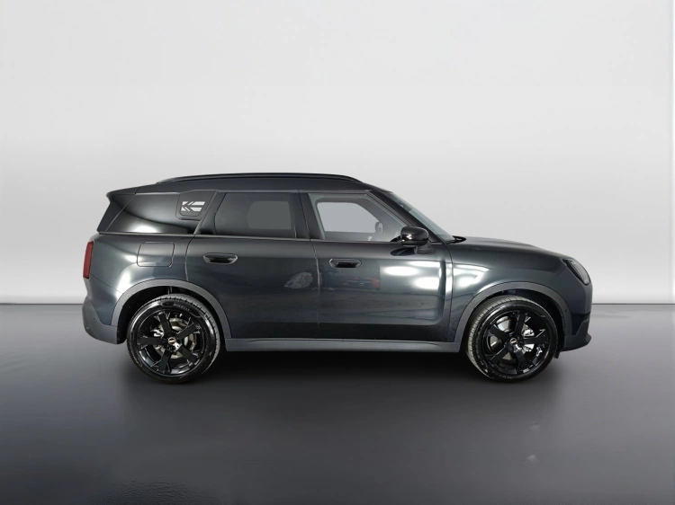 3 - MINI Countryman Mini Countryman 1.5 48V C Classic auto