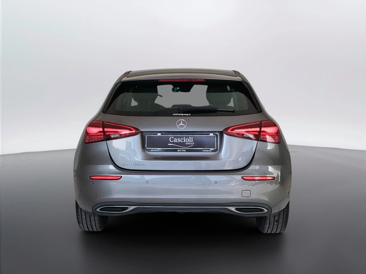 4 - Mercedes-Benz Classe A 180 d Progressive Advanced auto