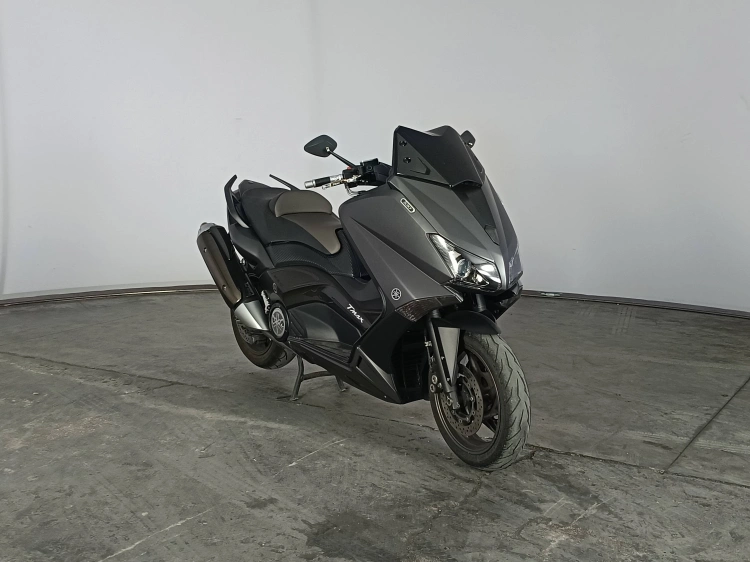 2 - Yamaha T T-Max XP 530A Abs my13