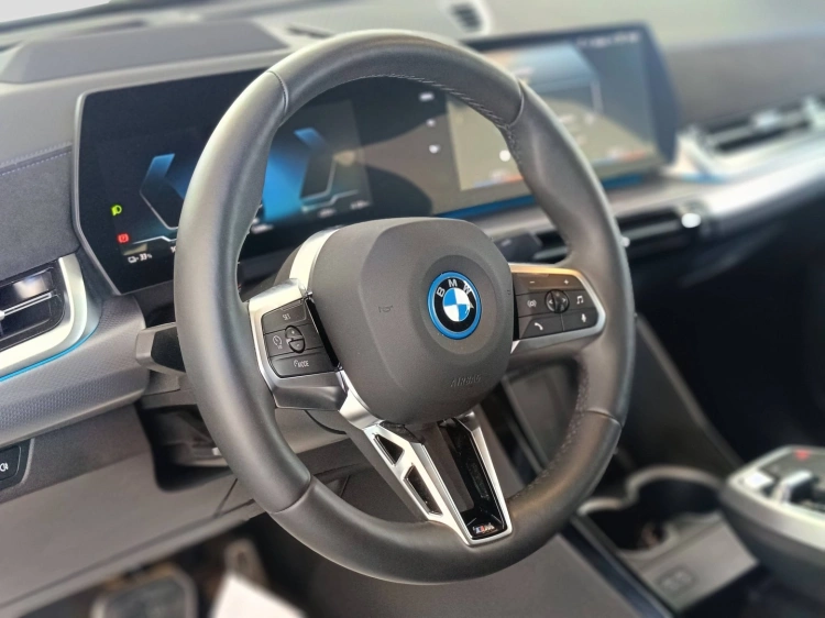 21 - BMW iX2 iX2 edrive 20 MSport Pro