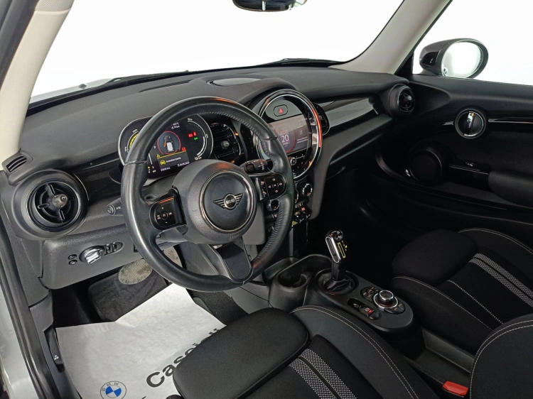 7 - MINI Cooper Mini 3p Cooper SE Classic auto