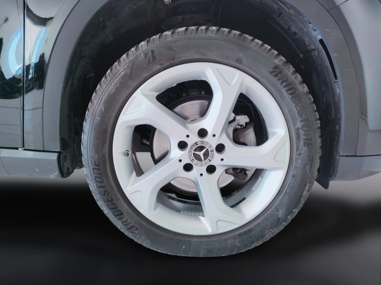 9 - Mercedes-Benz GLA 200 d Sport