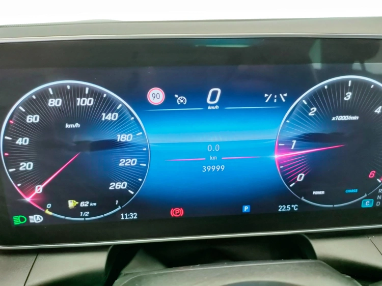 16 - Mercedes-Benz GLC 220 d AMG Advanced Plus 4matic auto