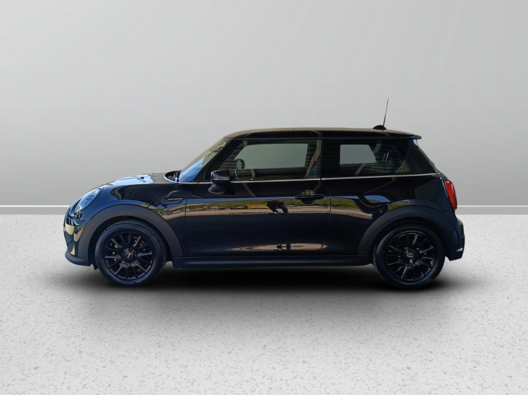 6 - MINI Cooper Mini 3p 1.5 Cooper Classic auto