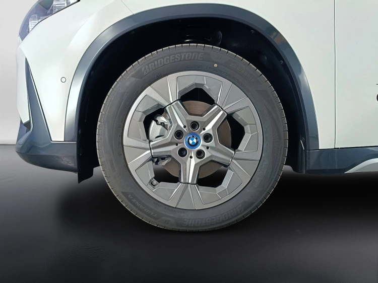 7 - BMW iX1 BMW iX1 eDrive20-Special Edition
