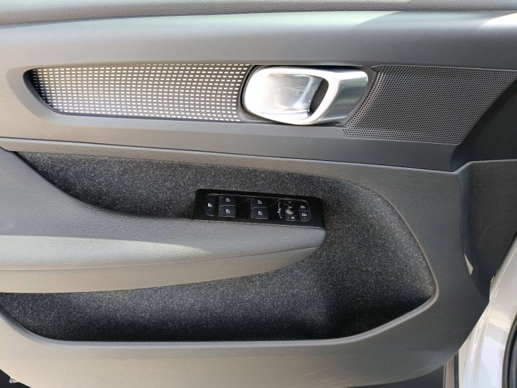 22 - Volvo XC40 XC40 1.5 t4 phev Inscription auto my21