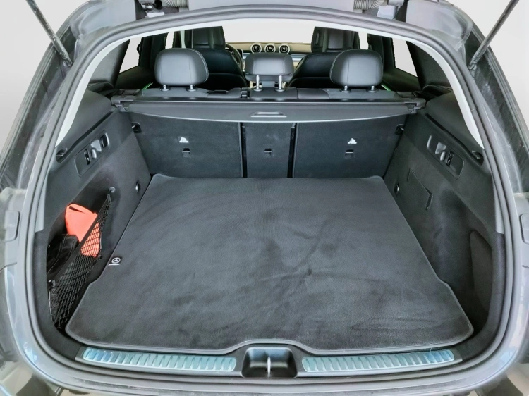9 - Mercedes-Benz GLC 220 d AMG Line Advanced 4matic auto