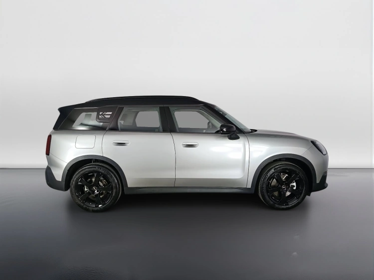 3 - MINI Countryman Mini Countryman 1.5 48V C Classic auto