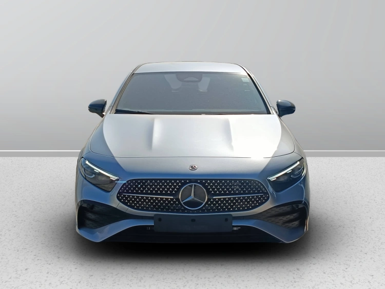 2 - Mercedes-Benz Classe A 200 d Automatic