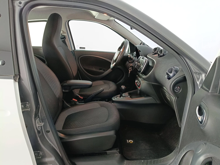 12 - smart forfour Forfour eq Passion 22kW