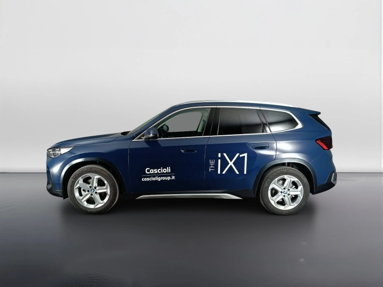 6 - BMW iX1 BMW iX1 eDrive20