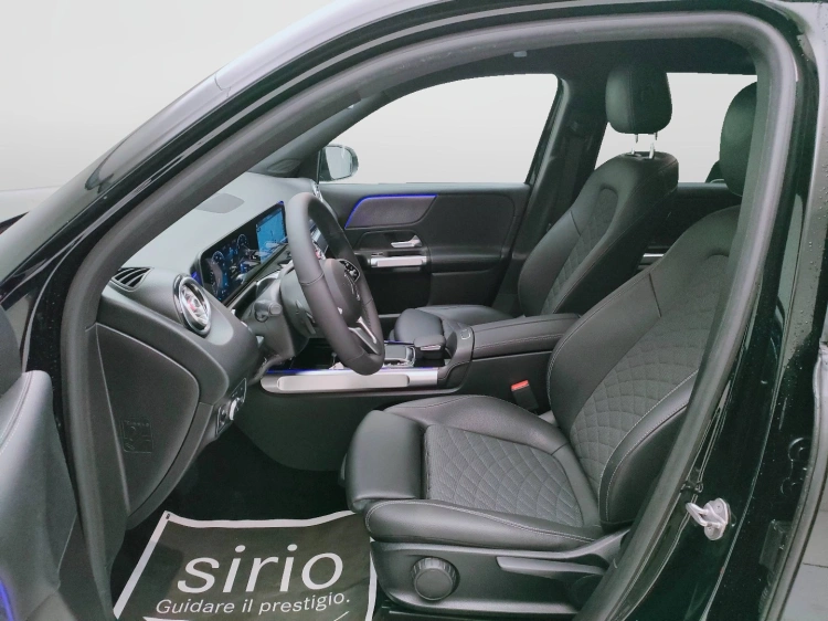 14 - Mercedes-Benz GLB 180 d Sport Plus auto
