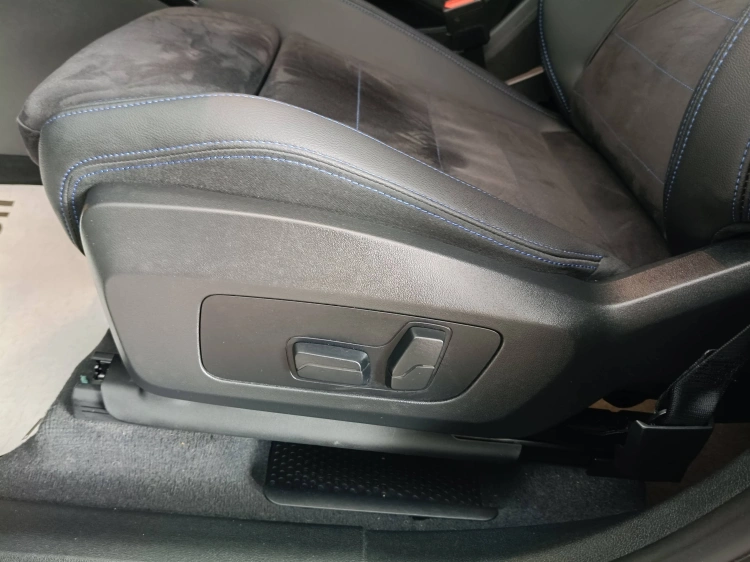 19 - BMW Serie 2 220i Active Tourer mhev 48V Msport auto