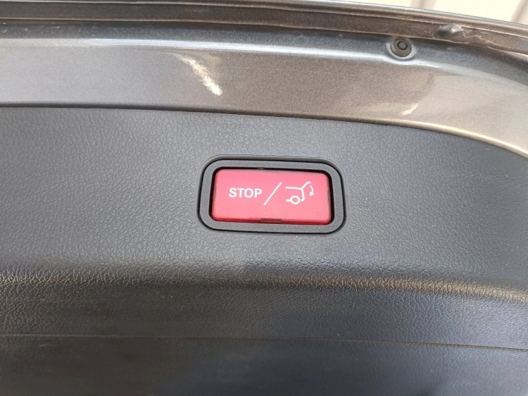 13 - Mercedes-Benz GLC 220 d mhev Advanced 4matic auto