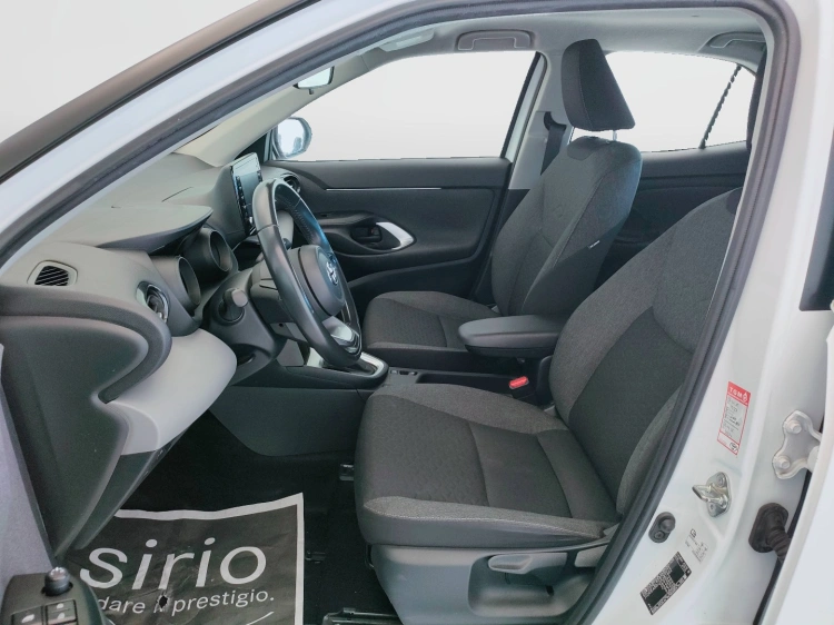 15 - Toyota Yaris Cross Yaris Cross 1.5h Active fwd 116cv e-cvt