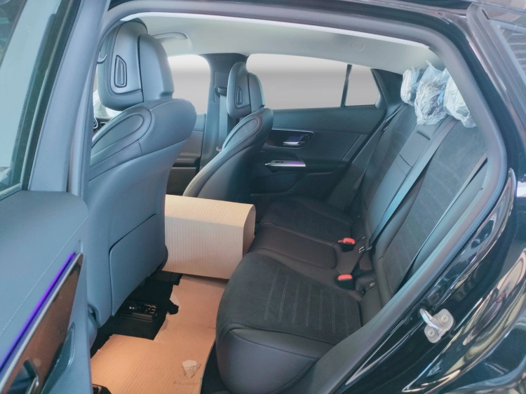 11 - Mercedes-Benz GLC 300 de 4Matic Plug-in Hybrid Coupe