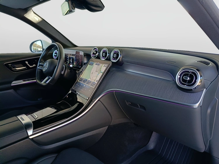 10 - Mercedes-Benz GLC 220 d AMG Premium 4matic auto