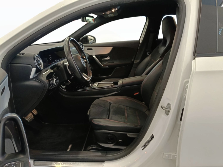 8 - Mercedes-Benz Classe A 180 d AMG Line Advanced Plus auto