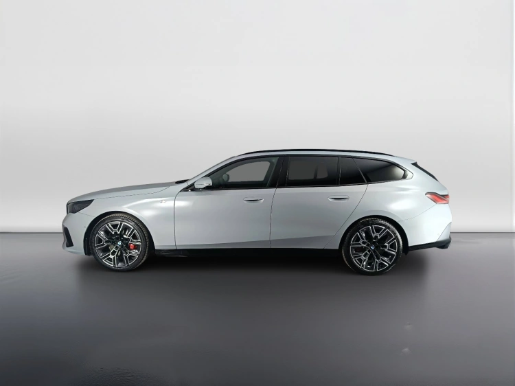 6 - BMW Serie 5 520d Touring 48V xdrive MSport Pro auto