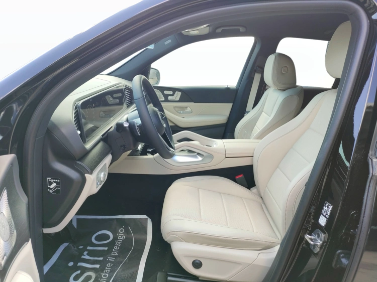 12 - Mercedes-Benz GLE 300 d 4MATIC