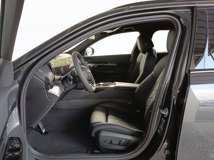 8 - BMW Serie 5 BMW 520d Touring