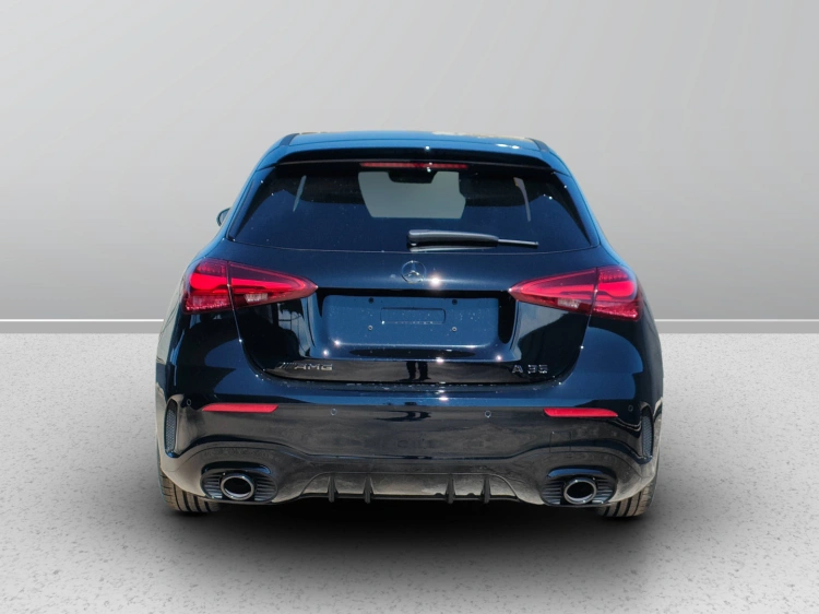 4 - Mercedes AMG Classe A Mercedes-AMG A 35 4MATIC