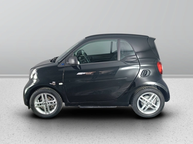 3 - smart fortwo Fortwo eq Pure 4,6kW