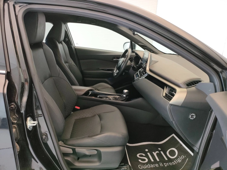 9 - Toyota C-HR C-HR 1.8h Black Edition e-cvt