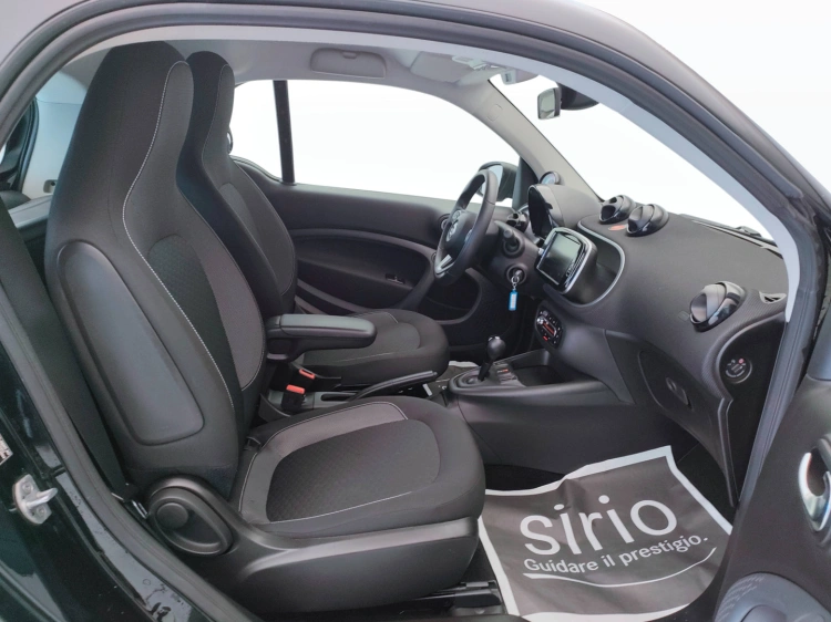 10 - smart fortwo Fortwo eq Passion 4,6kW