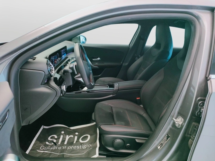 15 - Mercedes-Benz Classe A 250 e con tecnologia ibrida EQ