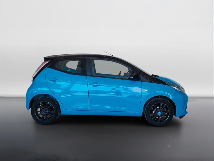 4 - Toyota Aygo Aygo 5p 1.0 x-cite m-mt