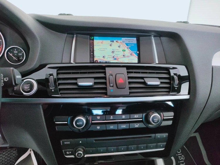 12 - BMW X3 X3 xdrive20d auto
