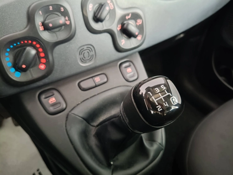 15 - Fiat Panda Panda 1.2 Easy s&s 69cv my19