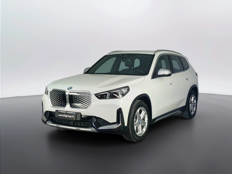 1 - BMW iX1 iX1 edrive 20 X-Line