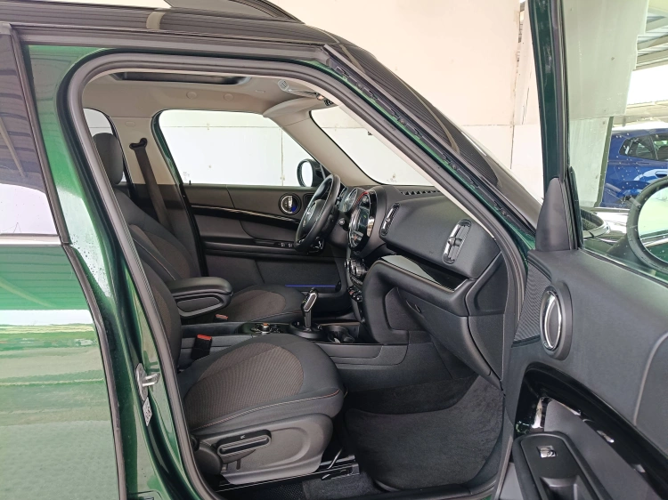 11 - MINI Countryman Mini Countryman 2.0 Cooper D Hype auto my18