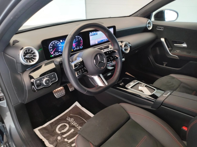 14 - Mercedes-Benz Classe A 180 d AMG Line Advanced Plus auto