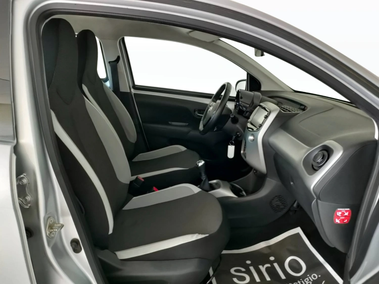 12 - Toyota Aygo Aygo 5p 1.0 x-play my15