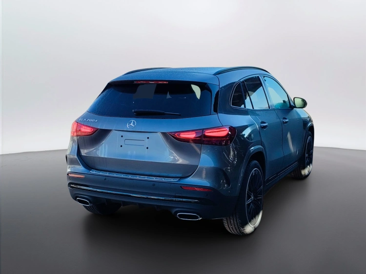 6 - Mercedes-Benz GLA 200 d automatic