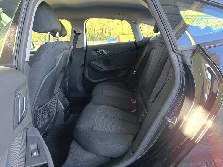 9 - BMW Serie 2 218i Gran Coupe Business Advantage 136cv