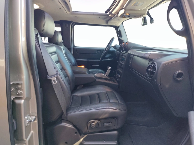 13 - Hummer H2 H2