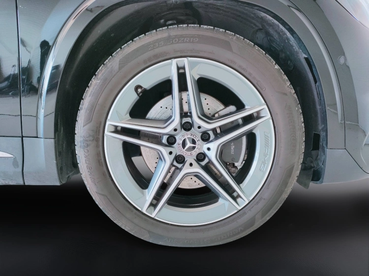 9 - Mercedes-Benz GLA 200 d AMG Line Premium auto