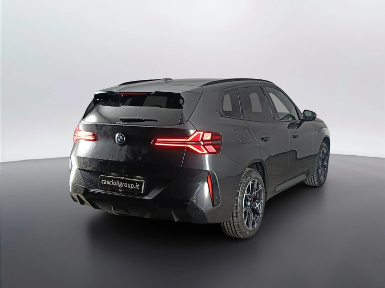 4 - BMW X3 BMW X3 40d xDrive