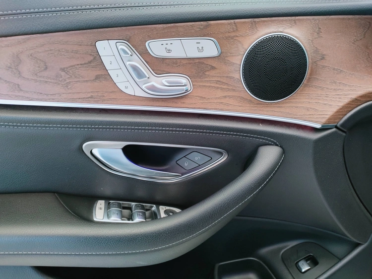 16 - Mercedes-Benz Classe E SW All-Terrain 220 d Premium 4matic auto