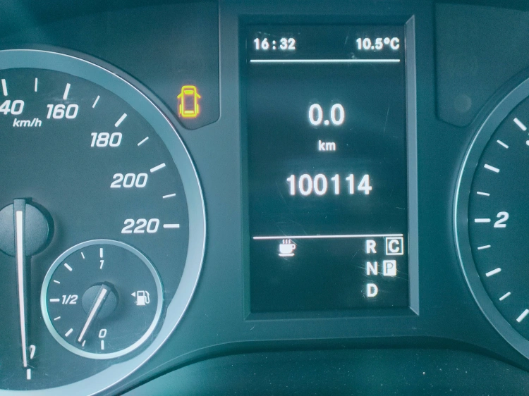 16 - Mercedes Vans Vito 116 cdi long tourer pro auto my20