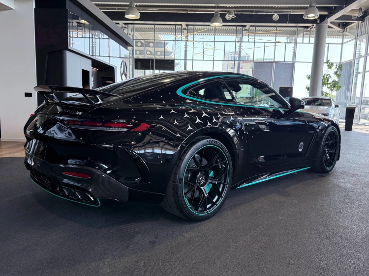 16 - Mercedes AMG GT Coupé Mercedes-AMG GT 63 PRO 4MATIC+ Motorsport Collectors Edition