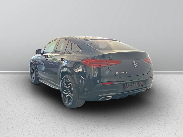 4 - Mercedes-Benz GLE GLE 300 d 4MATIC Coupe