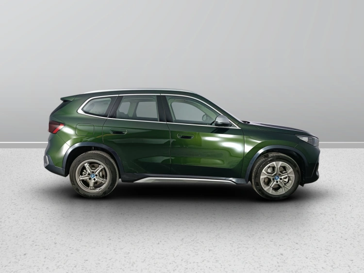 6 - BMW X1 X1 xdrive 25e X-Line auto