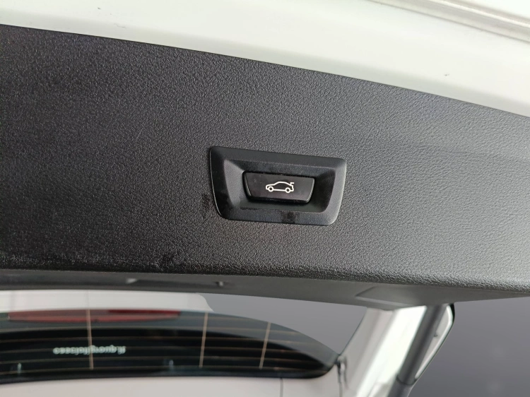 22 - BMW X1 X1 sdrive18d xLine Plus auto